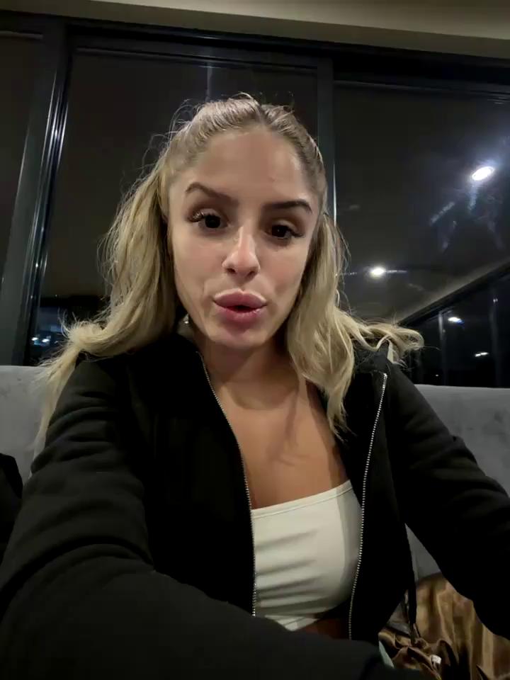 SophieVJ Stripchat recording at 2025-10-23 00:00:00