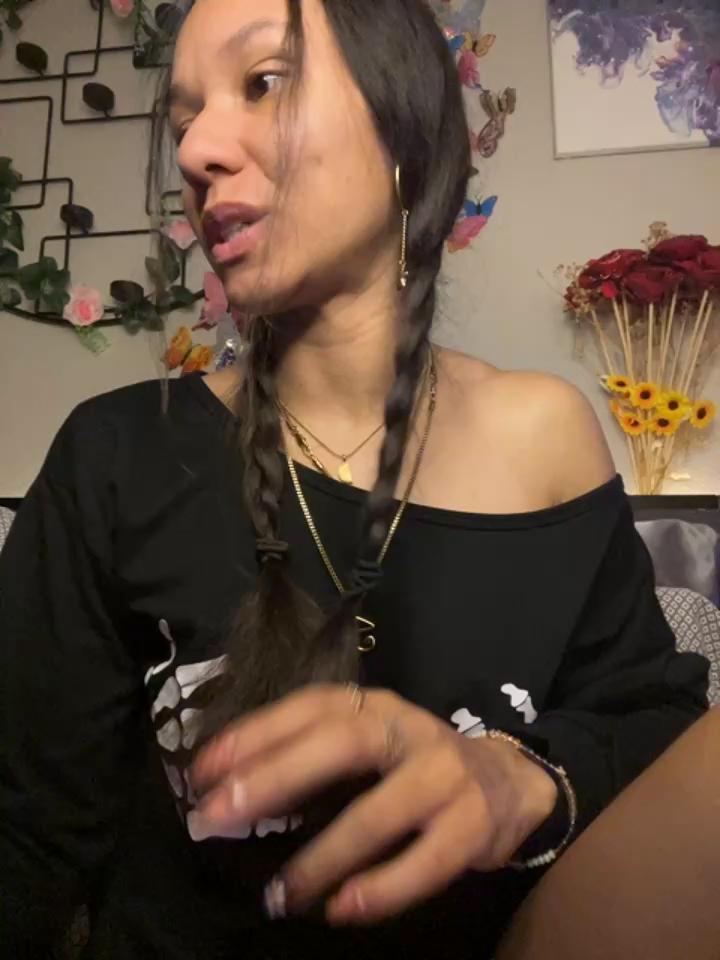 _Neeka_ Stripchat recording at 2025-10-23 00:00:00