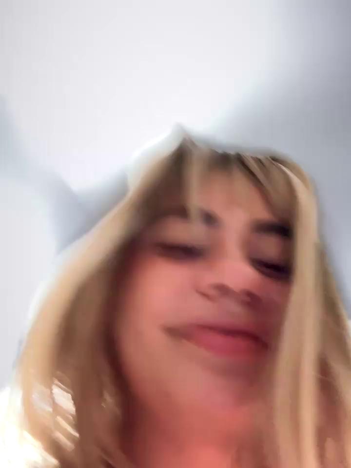 Aryrosee Stripchat recording at 2025-10-23 00:00:00