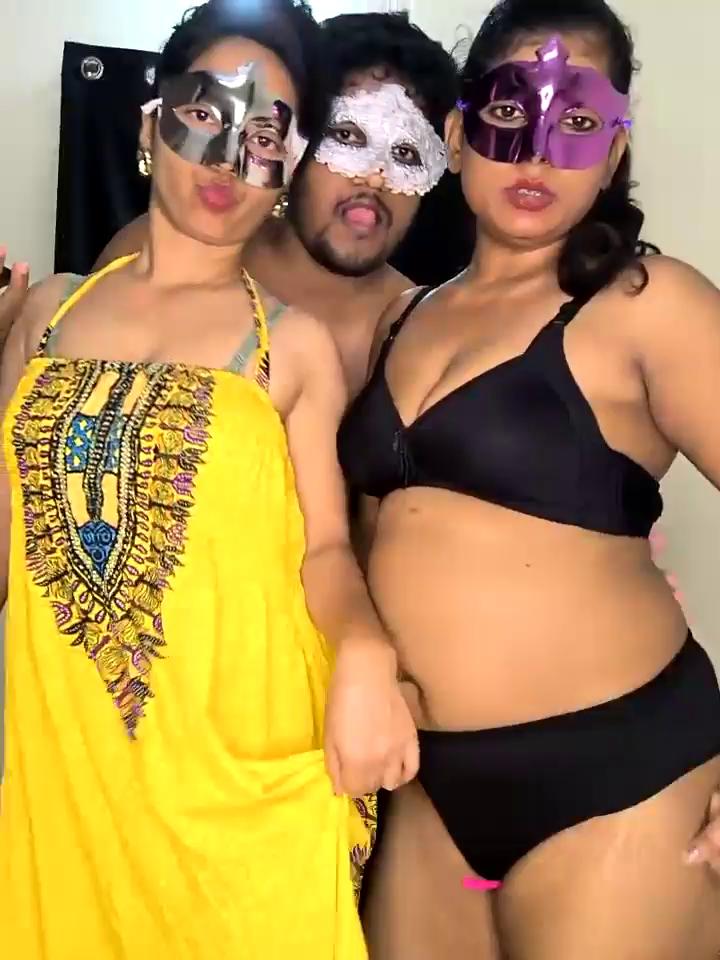 Family02 Stripchat recording at 2025-10-24 00:00:00