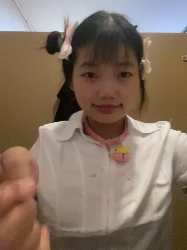 xixi_28 Stripchat recording at 2025-10-24 00:00:00