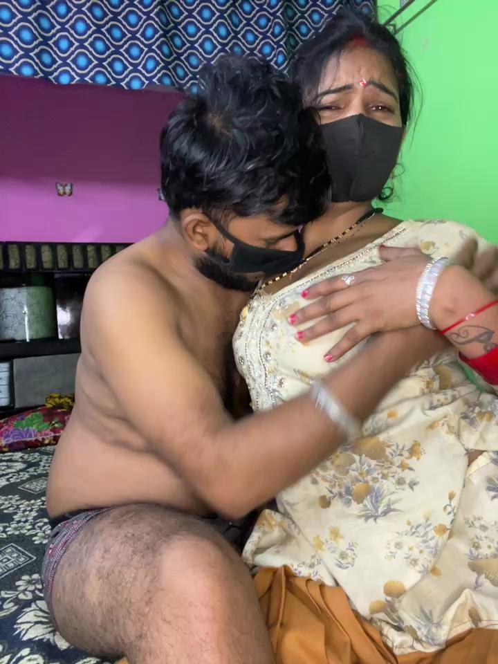 HOT-SUMAN-BABY Stripchat recording at 2025-10-24 00:00:00