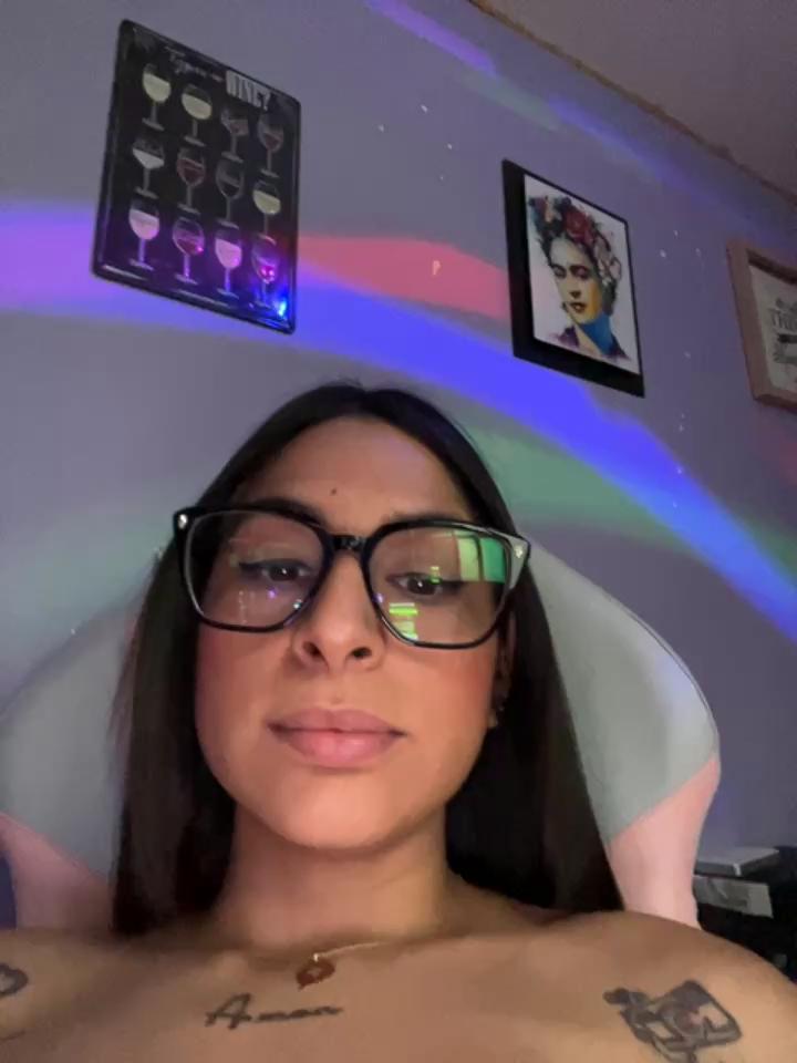 charlotte_stevenss_ Stripchat recording at 2025-10-24 00:00:00
