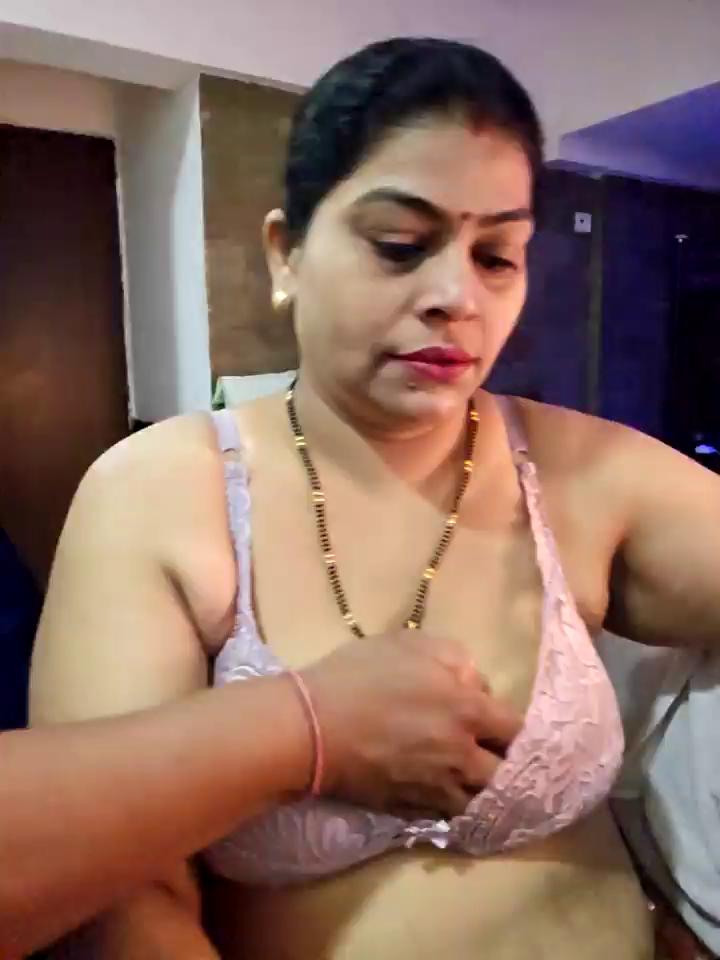 Indiancouple25 Stripchat recording at 2025-10-25 00:00:00