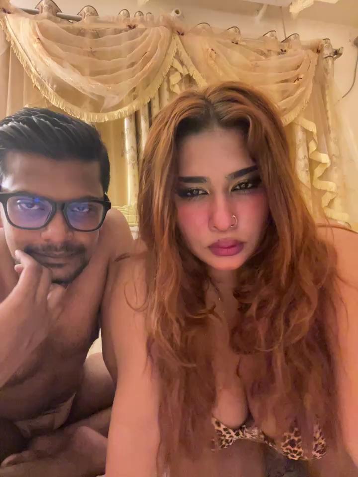 AICoUpLE Stripchat recording at 2025-10-25 00:00:00