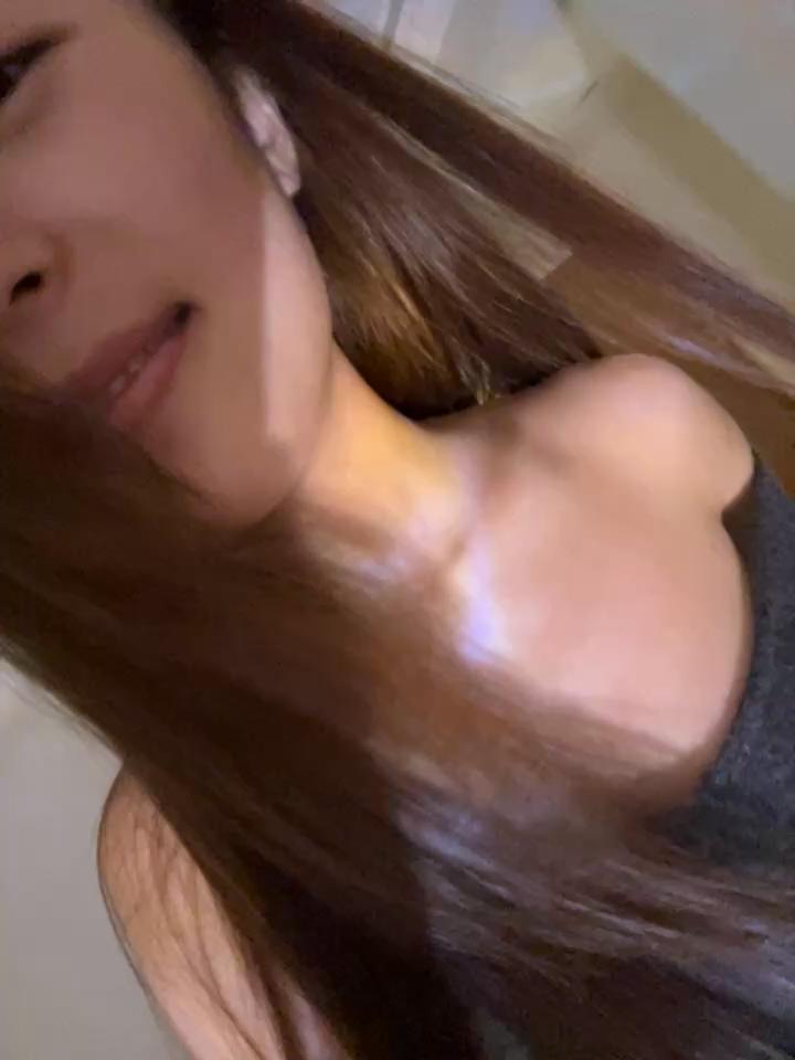 Sweet-Angel999 Stripchat recording at 2025-10-26 00:00:00