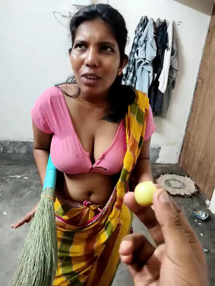Hotty-Moni Stripchat recording at 2025-10-26 00:00:00