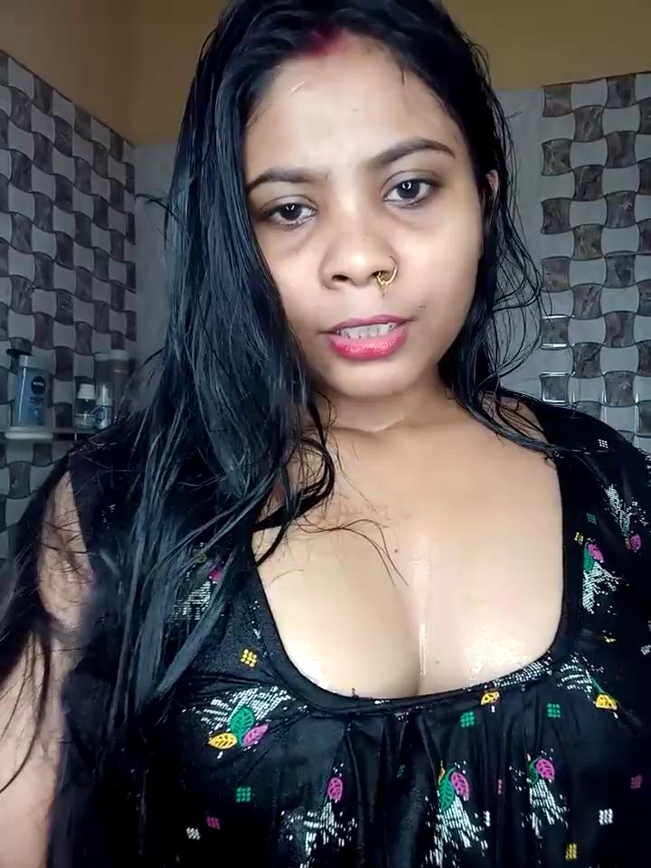RedQQueen Stripchat recording at 2025-10-26 00:00:00