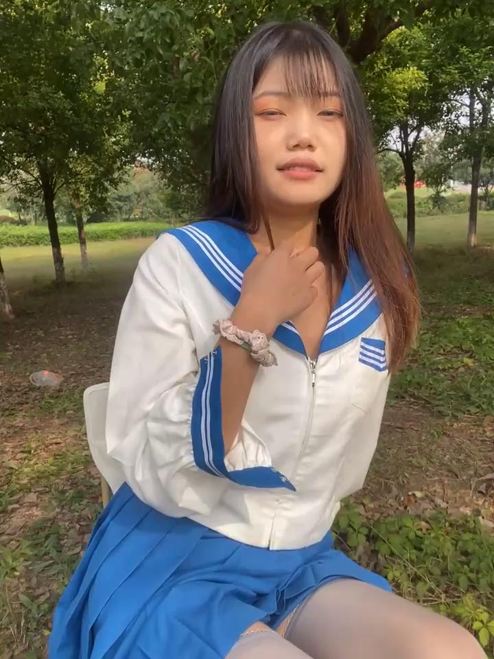 xixi_28 Stripchat recording at 2025-10-26 00:00:00