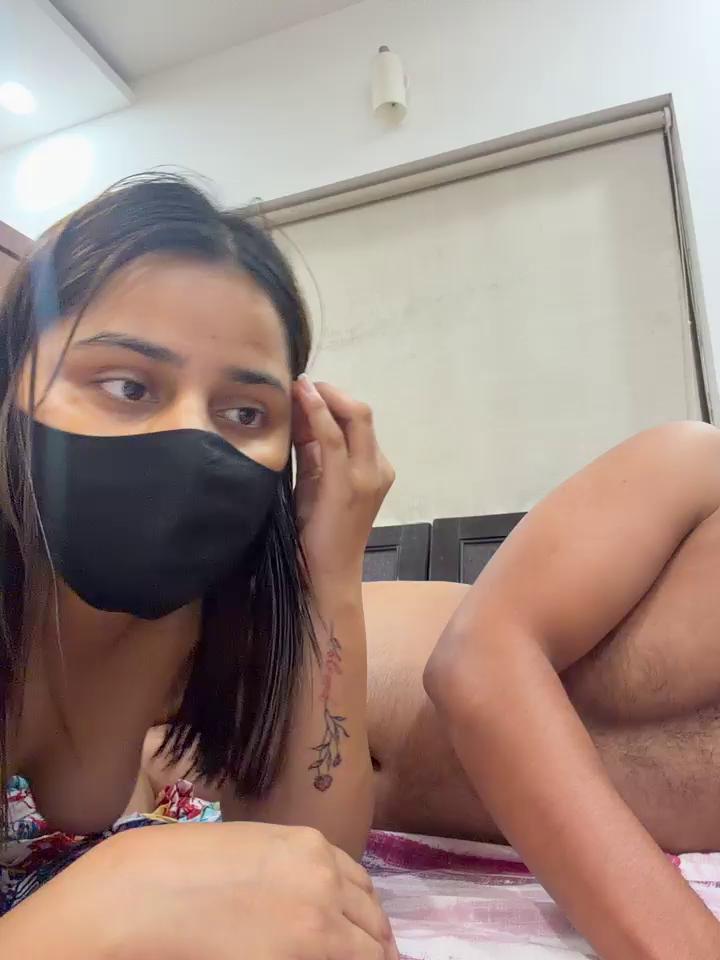 youngcoupleloverose Profile ~ camsrip