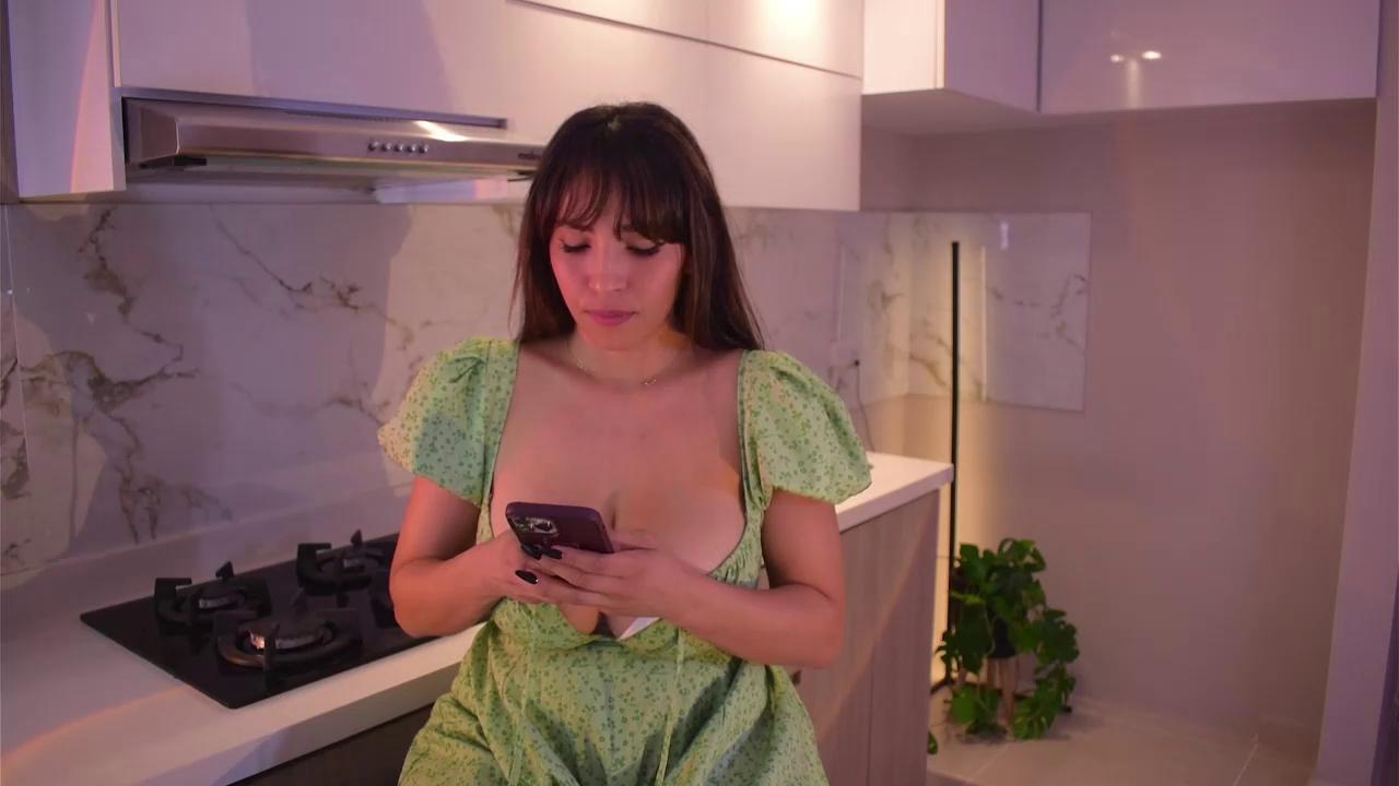 jovanna_smyth Chaturbate recording at 2025-11-14 00:00:00