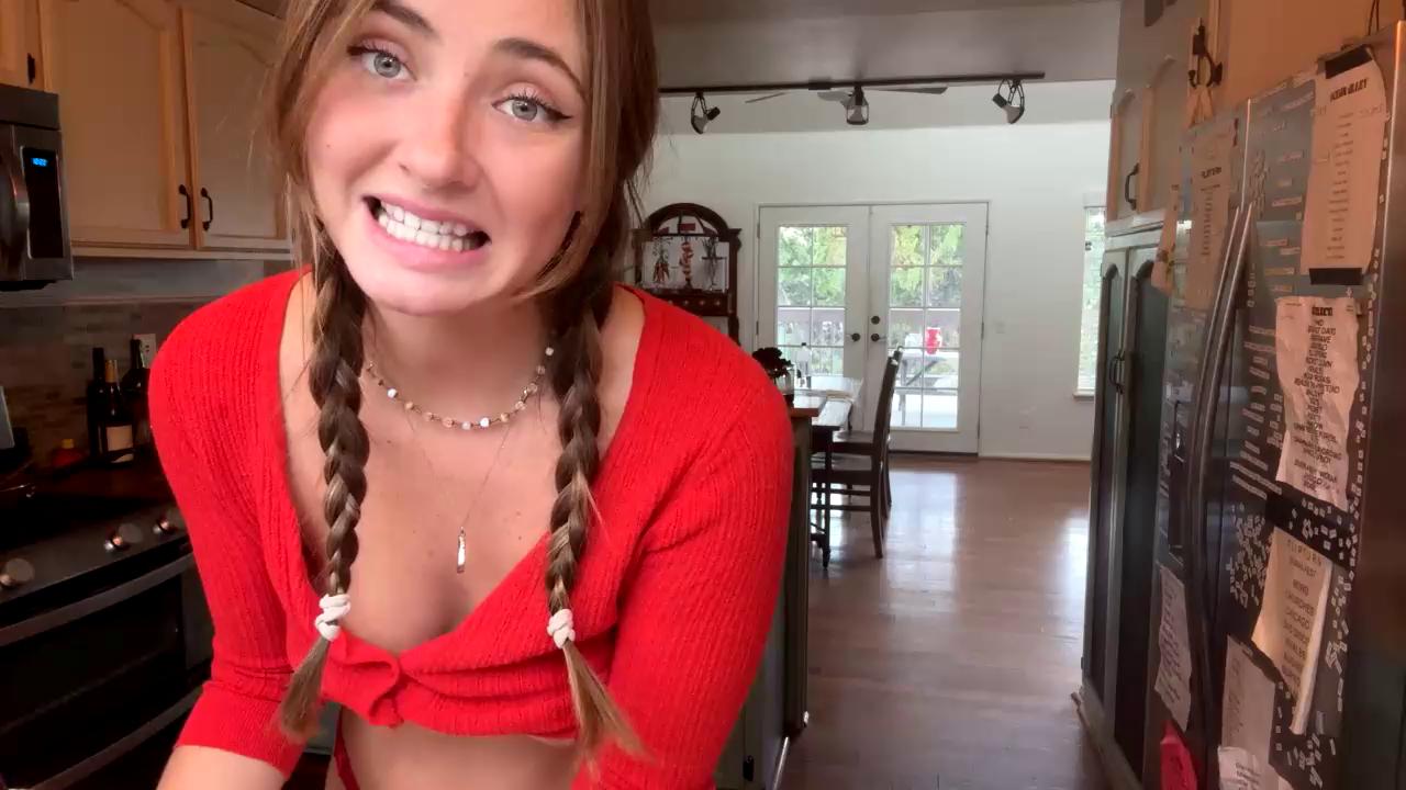 tylababyy Chaturbate recorded on 2025-11-14 00:00:00 - SheWasLive