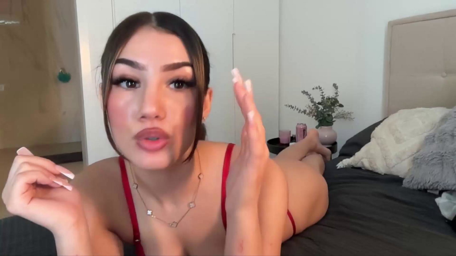 ava_delightt Chaturbate recording at 2026-01-19 00:00:00