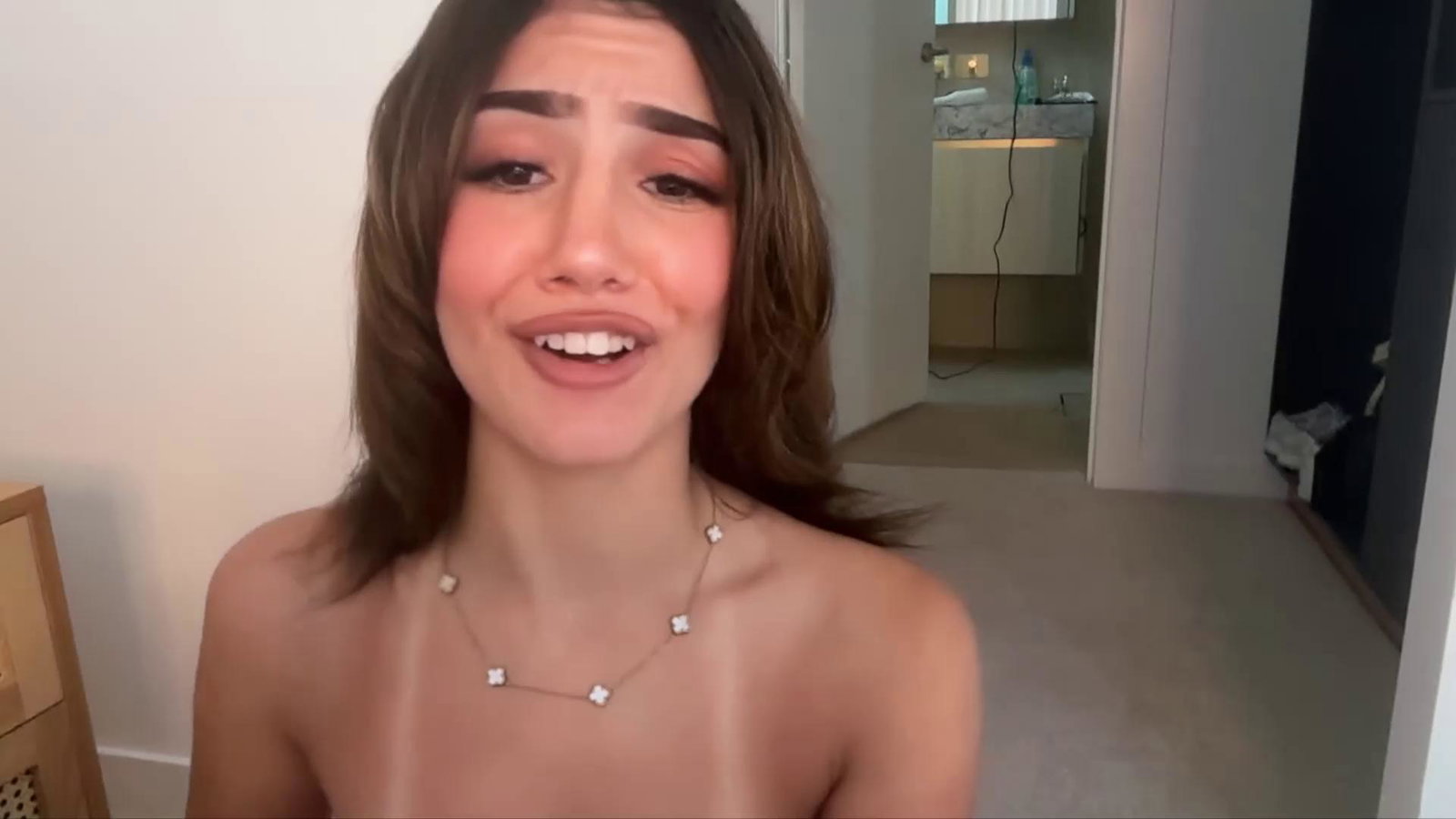 ava_delightt Chaturbate recording at 2026-02-20 00:00:00