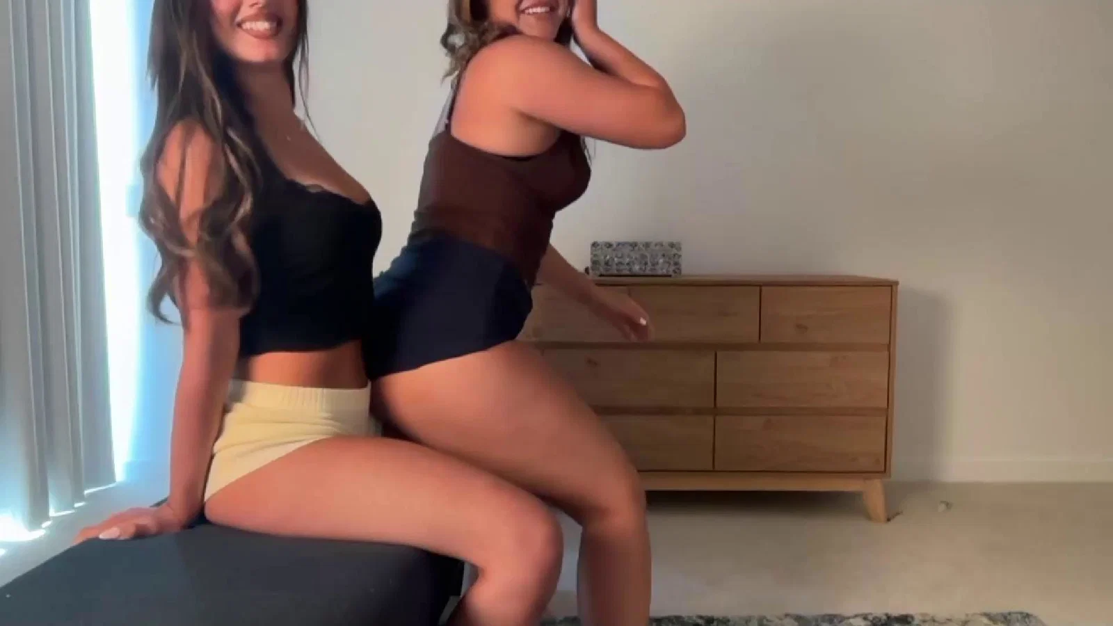 ava_delightt Chaturbate recording at 2026-03-24 00:00:00