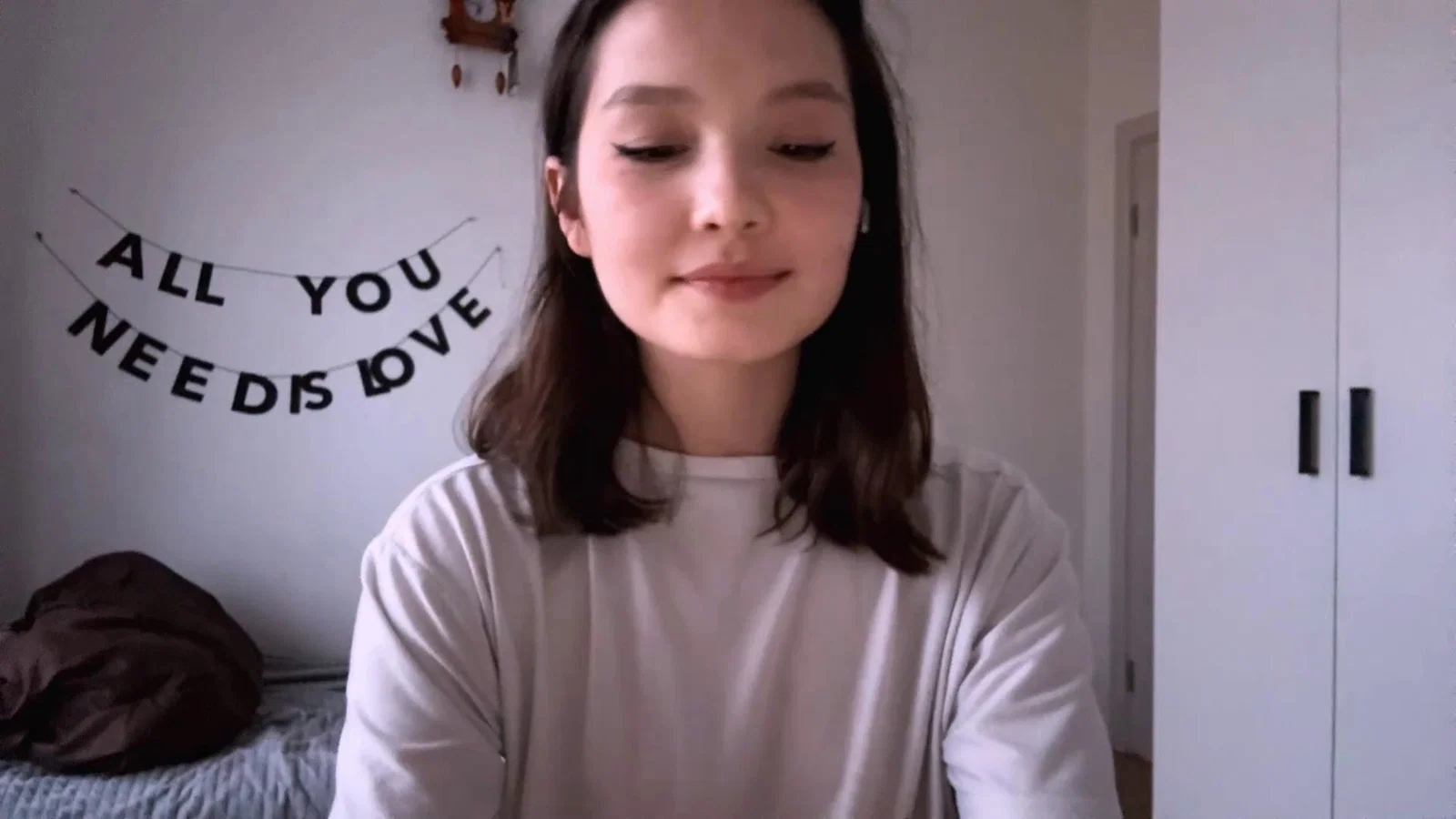 hazelhartshorn Chaturbate recording at 2026-04-27 00:00:00