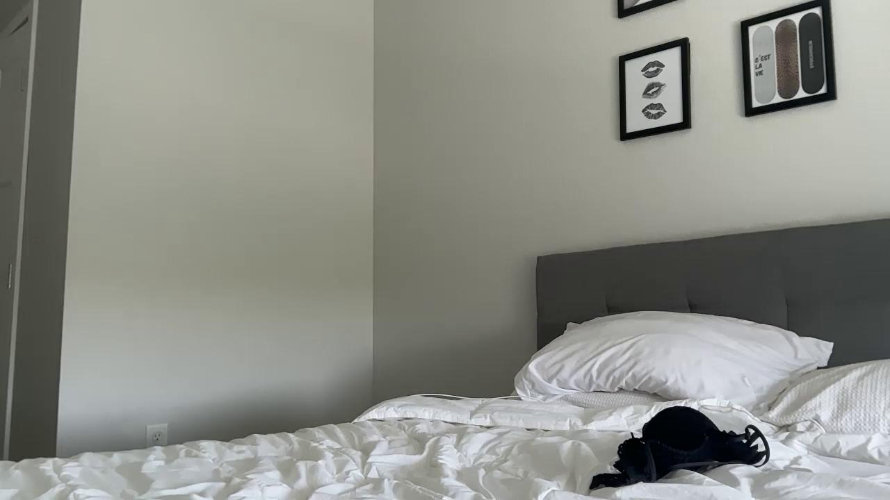 estee_ Chaturbate recording at 2026-05-08 00:00:00